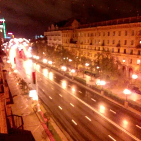 In The Center On Lenina Apartment